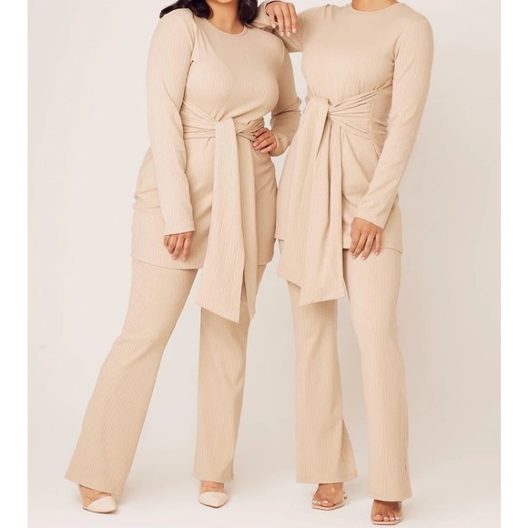 NWT zahraa the label Amara two piece matching lounge set in sand - Picture 1 of 8